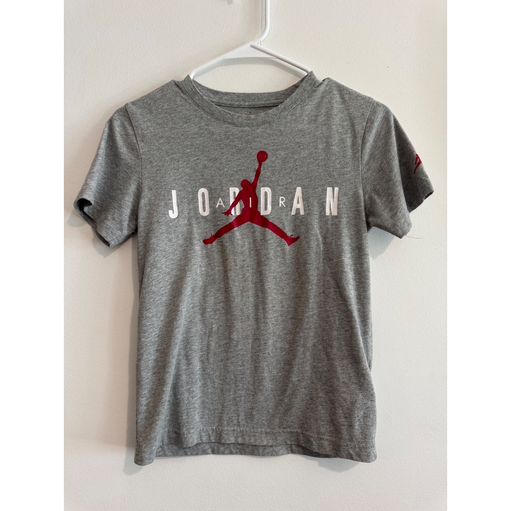Jordan Jumpman Logo Graphic T-Shirt Kids Size Medium Grey Short Sleeve Cotton